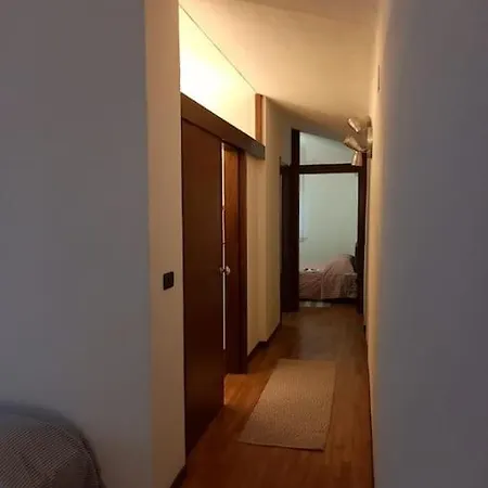 Torno Subito... Citra: 011015-lt-1819 Apartament